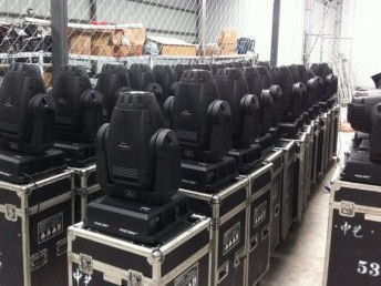 专业灯光租赁与搭建服务 点亮广州番禺区晚会与展览的璀璨舞台